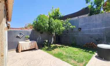 SE VENDE CASA DE 2 PISOS EN CERRILLOS QUE SE ADAPTA  A TI