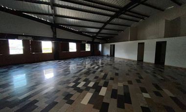 ARRIENDO de BODEGAS en MedellÃ­n