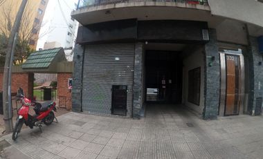 Local a la calle en Venta Ramos Mejia / La Matanza (B145 4819)