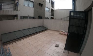 Local a la calle en Venta Ramos Mejia / La Matanza (B145 4819)