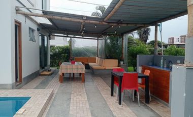 Venta De Casa En Condominio Privado Solimar Lurin