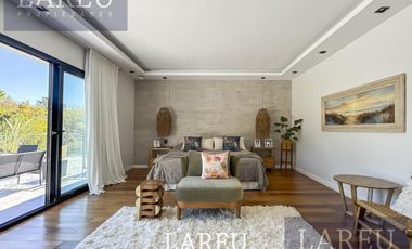 Casa en Ayres de Pilar