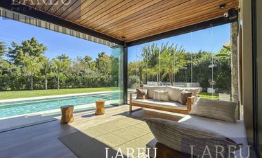 Casa en Ayres de Pilar