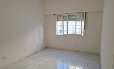 ALQUILER DE CASA 3 AMBIENTES EN RAMOS MEJIA