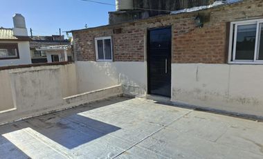 ALQUILER DE CASA 3 AMBIENTES EN RAMOS MEJIA