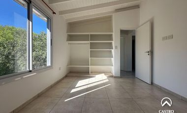 Casa PH en alquiler - Barranca Colorada, Villa de Merlo