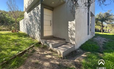 Casa PH en alquiler - Barranca Colorada, Villa de Merlo