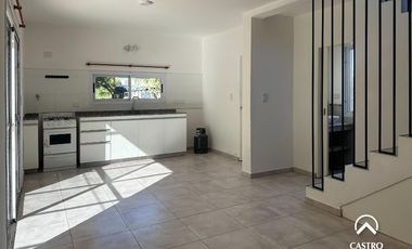 Casa PH en alquiler - Barranca Colorada, Villa de Merlo