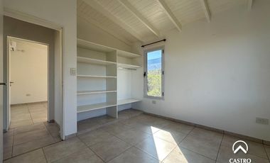 Casa PH en alquiler - Barranca Colorada, Villa de Merlo