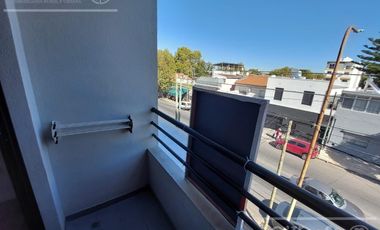 DEPARTAMENTO EN ALQUILER 2 AMB, EN QUILMES OESTE (SOBRE AVENIDA)
