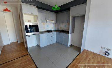 DEPARTAMENTO EN ALQUILER 2 AMB, EN QUILMES OESTE (SOBRE AVENIDA)