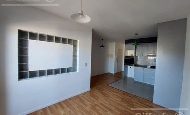 DEPARTAMENTO EN ALQUILER 2 AMB, EN QUILMES OESTE (SOBRE AVENIDA)