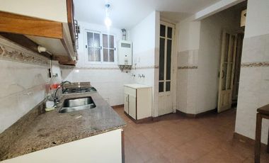 Rincon al 100 - Depto 3 ambientes en alquiler, Barrio de Congreso - Generosas medidas!