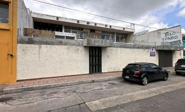 Casa Nicolás Bravo, Centro