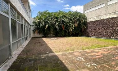 Casa Nicolás Bravo, Centro