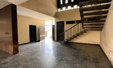 Casa Nicolás Bravo, Centro