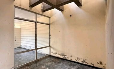 Casa Nicolás Bravo, Centro