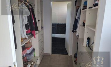 Alquiler Anual Casa 4 amb. amoblada interna barrio El Canton Norte Escobar