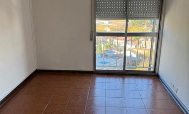 Departamento en alquiler en Martinez 3 ambientes en Parque Norte, 55 mts cubiertos.
