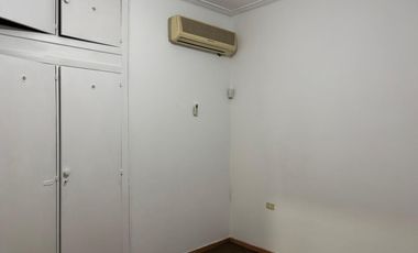 Casa 3 ambientes con PATIO y COCHERA en Wilde