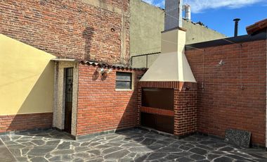 Casa 3 ambientes con PATIO y COCHERA en Wilde