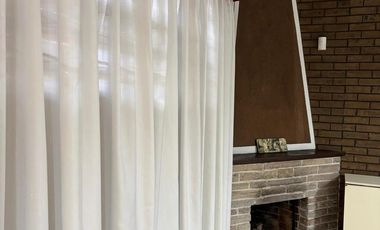 Casa 3 ambientes con PATIO y COCHERA en Wilde