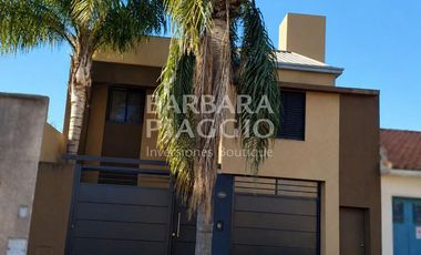 AMPLIA CASA EN GUADALUPE - Javier de la Rosa al 800
