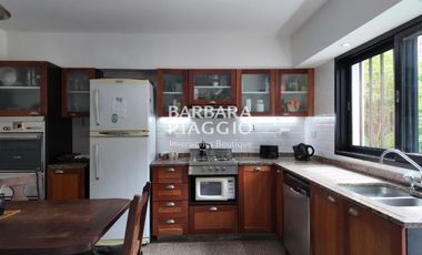 AMPLIA CASA EN GUADALUPE - Javier de la Rosa al 800