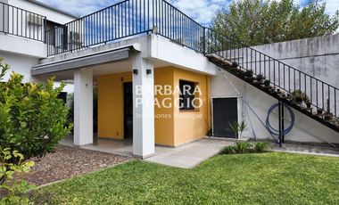 AMPLIA CASA EN GUADALUPE - Javier de la Rosa al 800