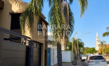 AMPLIA CASA EN GUADALUPE - Javier de la Rosa al 800