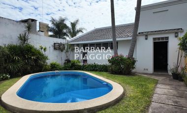 AMPLIA CASA EN GUADALUPE - Javier de la Rosa al 800