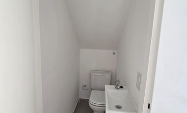 Venta Casa Duplex de 3 dormitorios en housing con amenities y financiación propia