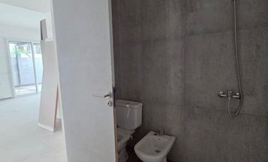 Casa alquiler en  Housing Las Veras duplex de 2 dormitorios con patio valle escondido