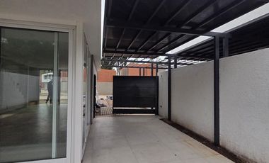 Casa alquiler en  Housing Las Veras duplex de 2 dormitorios con patio valle escondido