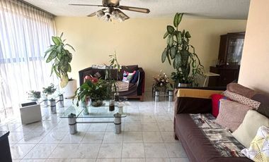 CASA EN VENTA EN FUENTES DE SATELITE DE 180 M2 CON 3 RECAMARAS Y 2 GARAGES
