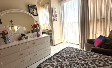 CASA EN VENTA EN FUENTES DE SATELITE DE 180 M2 CON 3 RECAMARAS Y 2 GARAGES