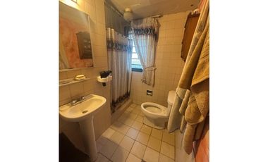 REMODELA CASA CON BUENOS ESPACIOS, SOLO RECURSOS PROPIOS