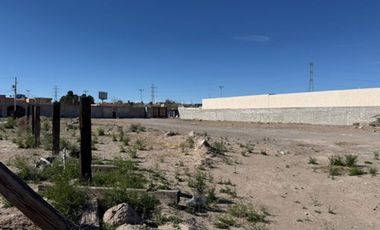 Terreno Comercial en Renta