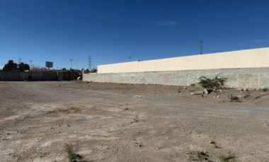 Terreno Comercial en Renta