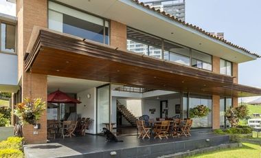 Casa Campestre De 2 Niveles Con Imponente Vista  En Venta En Sabaneta