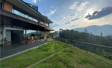 Casa Campestre De 2 Niveles Con Imponente Vista  En Venta En Sabaneta