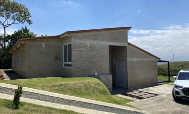 Se Vende Casa Campestre Nueva en Essencial Country – Jamundí