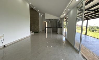 Se Vende Casa Campestre Nueva en Essencial Country – Jamundí