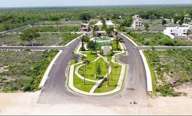 Lote de entrega inmediata en Privada Camelia, Sitpach, Mérida.