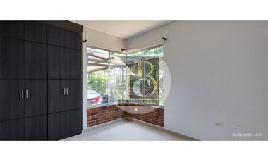 ARRIENDO APTO PRIMER PISO BARRIO VILLA DOCENTE