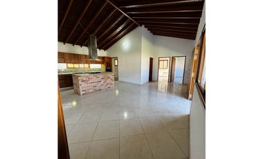 Casa en Alquiler en Envigado Las Antillas