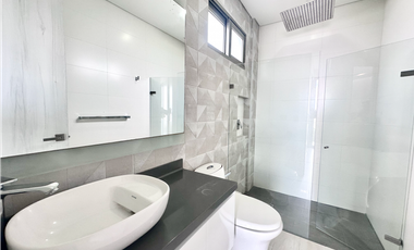 Barcelona de Indias - Venta de Casa Sector Sarria.