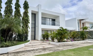 Barcelona de Indias - Venta de Casa Sector Sarria.