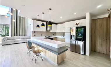 Barcelona de Indias - Venta de Casa Sector Sarria.