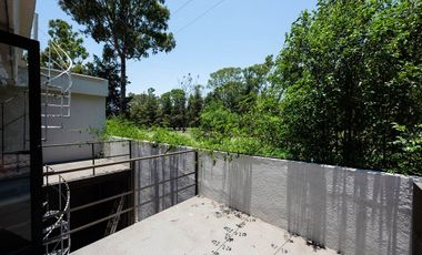 Loft Industrial con Terraza y Vista al Campo de Golf Campestre 6
